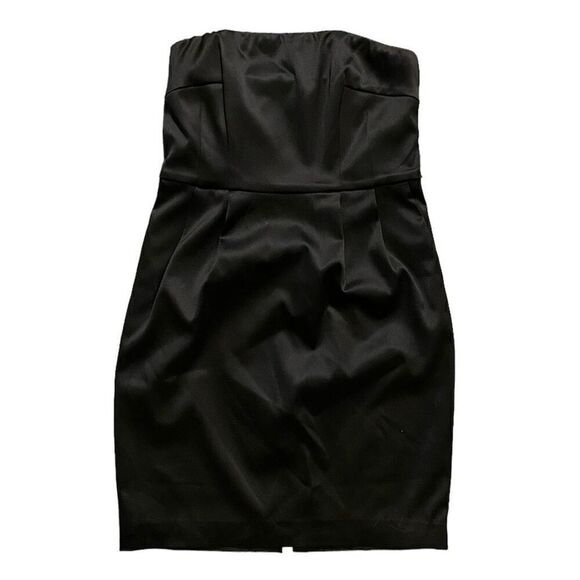 Express Black Satin Strapless Pleated Cocktail Mini Sheath Dress NWT Size 2 - Picture 1 of 5